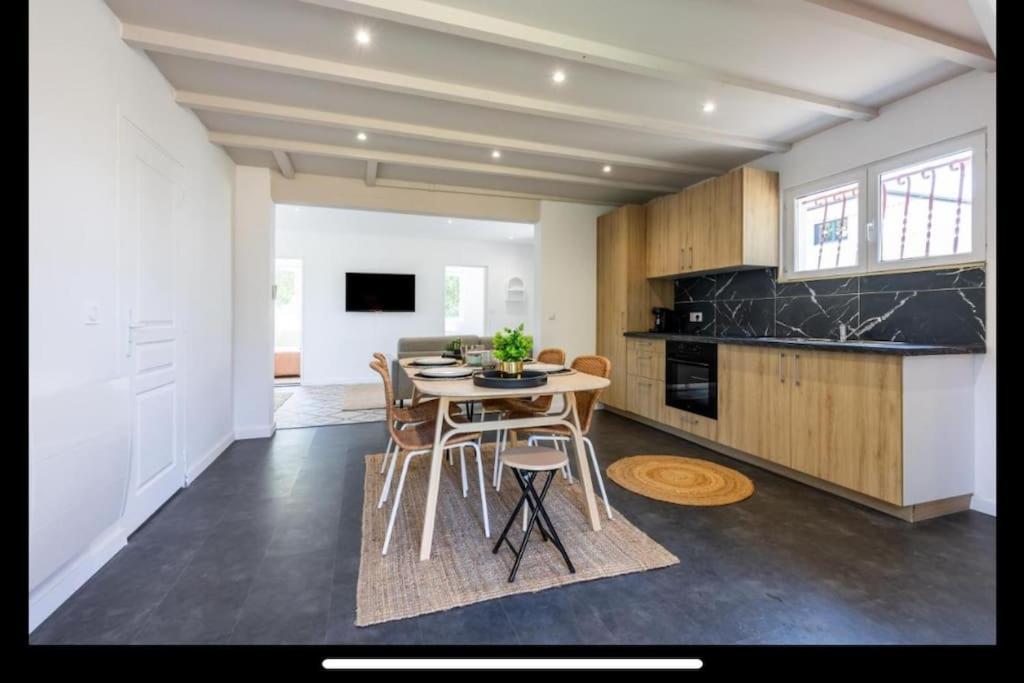 Maison A Deux Pas Du Port *